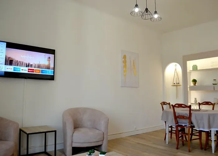 2 Pièces Liberté Plein Centre * Saint-Raphaël