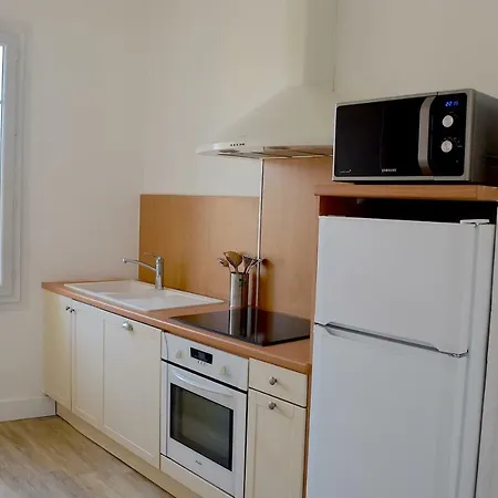 2 Pieces Liberte Plein Centre * Сен-Рафаель