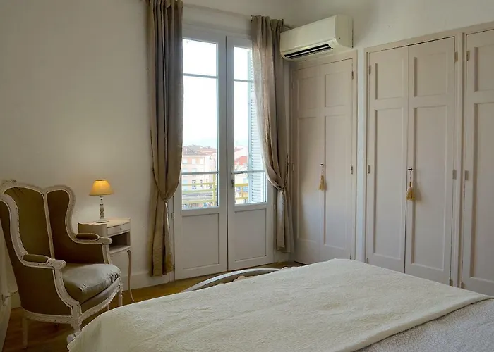 2 Pieces Liberte Plein Centre