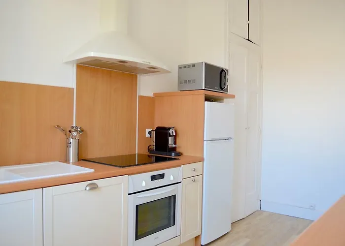 2 Pieces Liberte Plein Centre * Saint-Raphaël