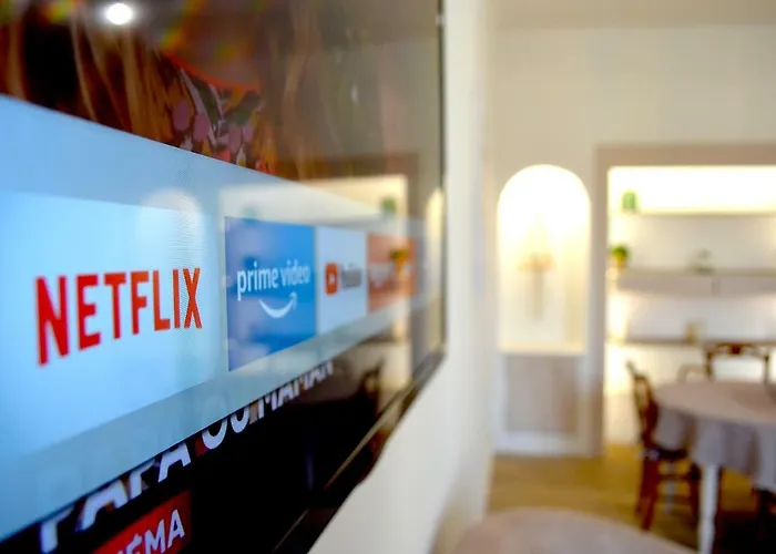 2 Pieces Liberte Plein Centre Apartment