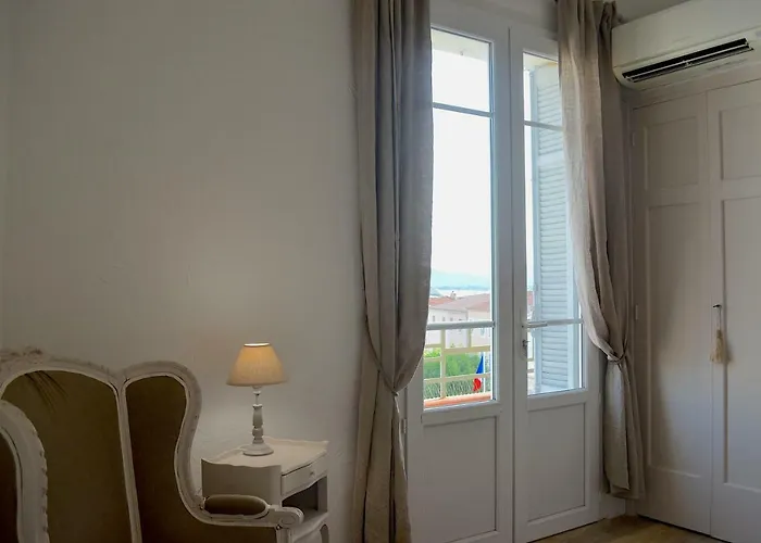 2 Pieces Liberte Plein Centre Saint-Raphaël